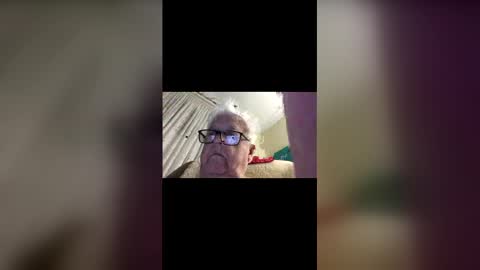 juliendad online show from February 28, 3:35 pm