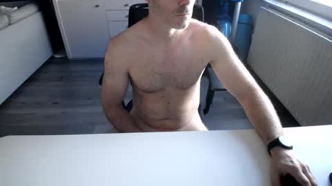 Snapshot of julienneedyou chatting on July 21, 7:54 am julienneedyou online show from July 21, 7:54 am