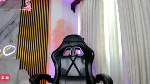 Julien online show from November 19, 12:05 pm