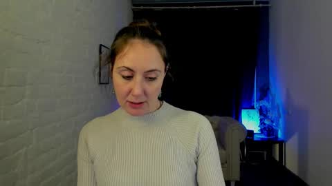 Snapshot of juliet_jamess chatting on January 10, 1:46 pm Juliet online show from January 10, 1:46 pm