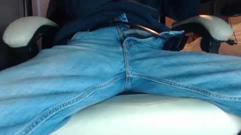 Juliet Whiskey Foxtrot online show from January 12, 5:54 pm