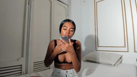 Juli online show from March 18, 7:06 pm