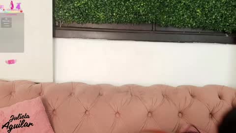 Juli online show from April 4, 7:00 pm