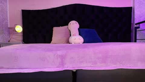 Julieta  online show from April 7, 12:05 pm