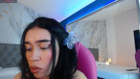 Snapshot of julieta_de_los_angeles chatting on January 20, 6:53 am Julieta online show from January 20, 6:53 am