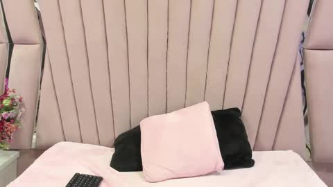 Julieta online show from December 15, 11:53 pm