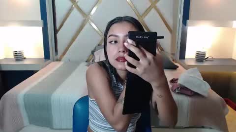 Snapshot of julieta_fn chatting on June 27, 2:12 pm julieta_fn online show from June 27, 2:12 pm