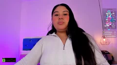 Julieta Mille online show from December 3, 11:30 am