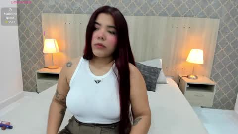 Julieta Robertson online show from April 18, 3:43 am