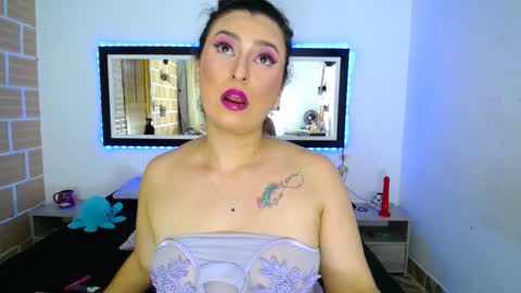 Julieta Rodriguez online show from December 21, 10:19 pm