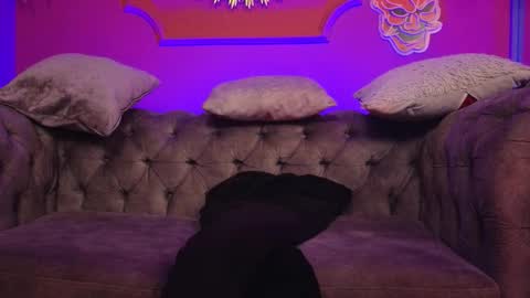  Julieta  online show from December 15, 11:25 am