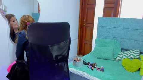 julieta_star69 online show from September 17, 12:40 pm
