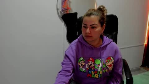 julieta_star69 online show from October 23, 11:20 am