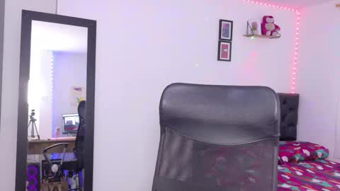 Julieta online show from February 10, 1:26 pm