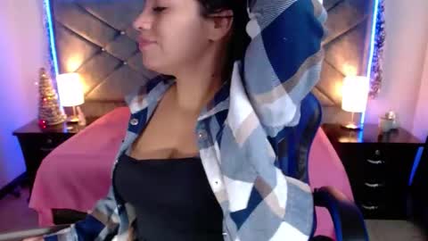 julietacollins06 online show from December 22, 1:41 pm