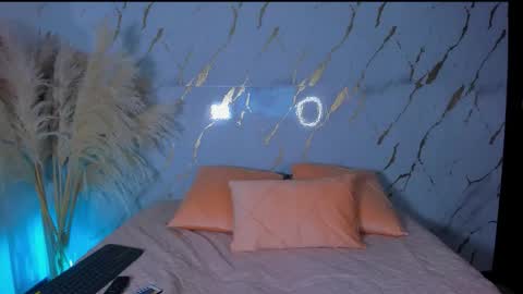 Julieth Gomez online show from November 14, 1:15 am