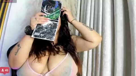 julietakane online show from November 14, 4:33 am