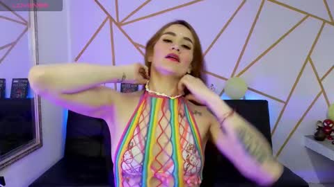 JULIANA online show from December 4, 8:39 pm