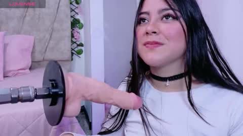 julietatorres_ online show from December 5, 4:21 am