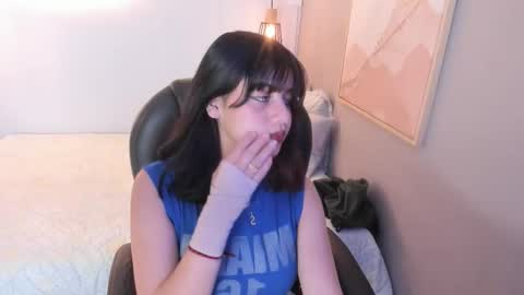 Julieth  online show from October 13, 7:36 pm