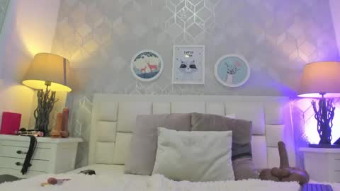 Snapshot of julietta_pink chatting on May 1, 4:06 am Julieta online show from May 1, 4:06 am