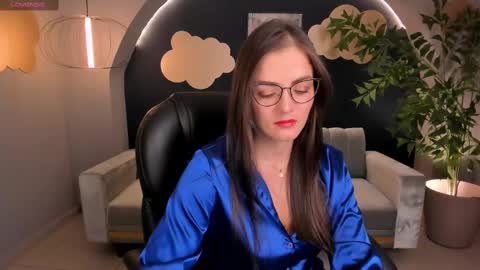 Snapshot of juliettabasset chatting on February 11, 12:27 pm JULIETTA online show from February 11, 12:27 pm