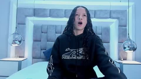 Hi guys It is a pleasure to have you here I am Julieta  online show from September 13, 11:54 am