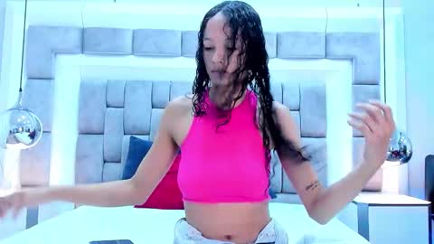 Hi guys It is a pleasure to have you here I am Julieta  online show from September 22, 11:56 am