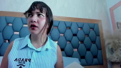 juliette_pretty_ online show from October 3, 7:22 pm