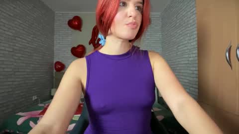 Snapshot of julietterosie chatting on February 5, 12:06 pm Rose online show from February 5, 12:06 pm