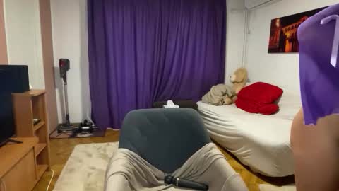 Snapshot of julietterosie chatting on November 23, 9:42 am Rose online show from November 23, 9:42 am