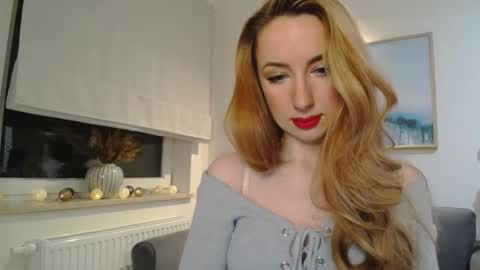 Snapshot of juliettesensual chatting on February 26, 4:24 pm JulietteSensual online show from February 26, 4:24 pm