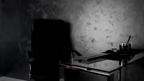 JULiUS   online show from October 30, 9:15 pm