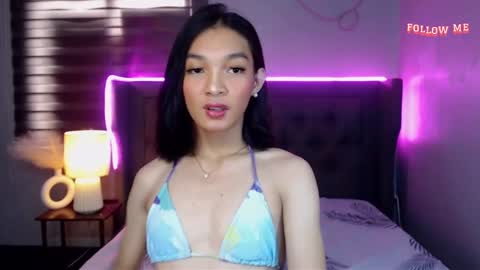 Snapshot of jullian_cei chatting on March 9, 2:18 am jullian online show from March 9, 2:18 am