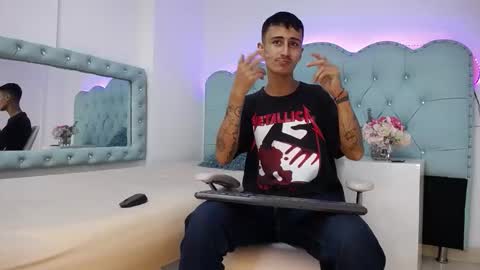 jullian online show from February 5, 11:26 am