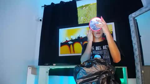 jullian online show from March 23, 8:02 pm