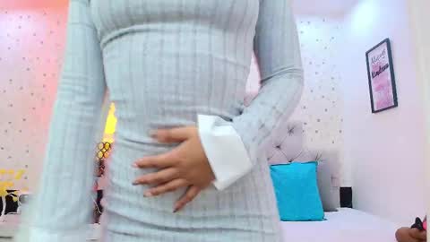 Snapshot of jullietareyes chatting on January 13, 11:59 am Julieta Reyes online show from January 13, 11:59 am