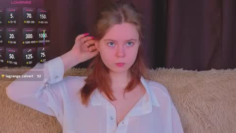 Julie online show from December 3, 5:33 pm