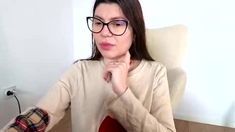 Jully online show from February 16, 10:10 am