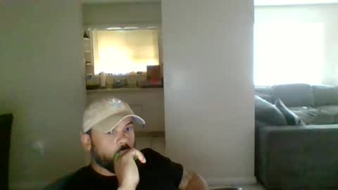 Snapshot of juln489 chatting on February 6, 12:48 pm juln489 online show from February 6, 12:48 pm