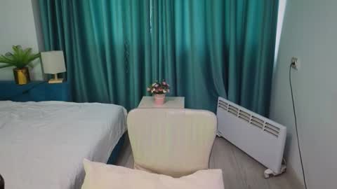 july_kane online show from October 29, 6:37 am