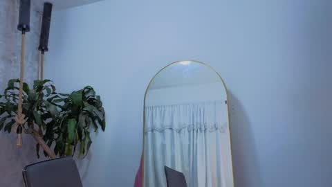 july_quinzel online show from April 8, 2:11 am