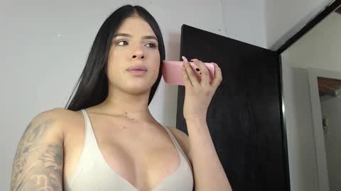 Snapshot of july_smith_ chatting on February 28, 7:56 pm online show from February 28, 7:56 pm