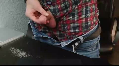 Snapshot of junction1000 chatting on February 25, 11:53 am Gregor online show from February 25, 11:53 am