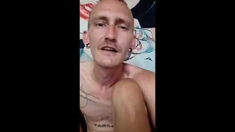 juneshroom94 online show from April 15, 6:37 pm