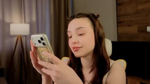 Kira online show from June 23, 2:48 pm