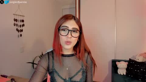 Snapshot of jungleofpandas chatting on January 8, 1:42 am Call me Sussy online show from January 8, 1:42 am