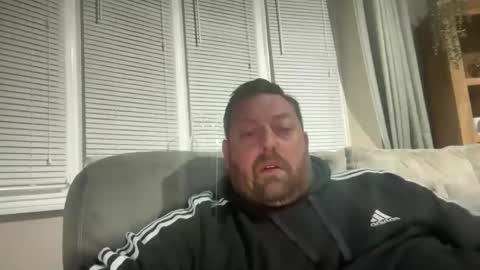 Snapshot of junky345 chatting on March 4, 9:54 pm Junky online show from March 4, 9:54 pm