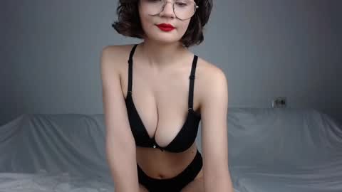 Snapshot of junnewers chatting on January 17, 3:11 pm JunneWers online show from January 17, 3:11 pm