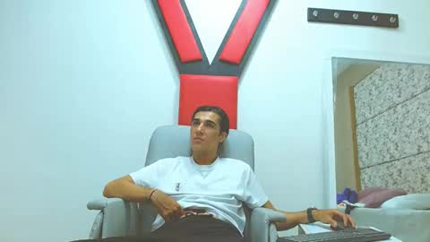 Jupiter online show from October 17, 6:43 pm